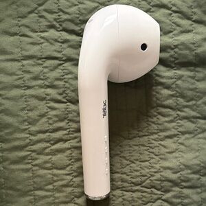 Teteo White Wireless Earbud-Shaped Bluetooth Speaker